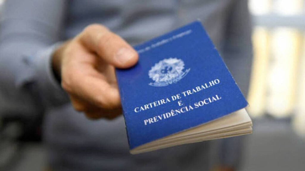 Brasil cria 85,1 mil vagas de empregos formais em outubro, aponta Caged