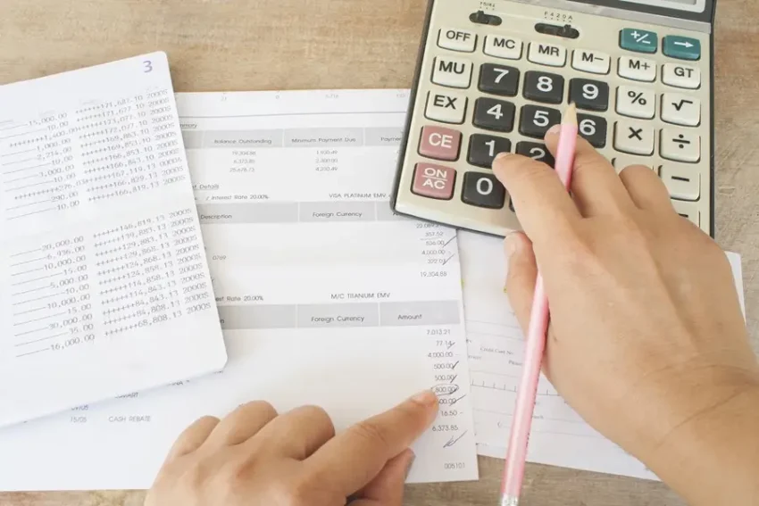 BC Alerta: Pagamento de Dívidas Eleva Comprometimento da Renda Familiar a 30%